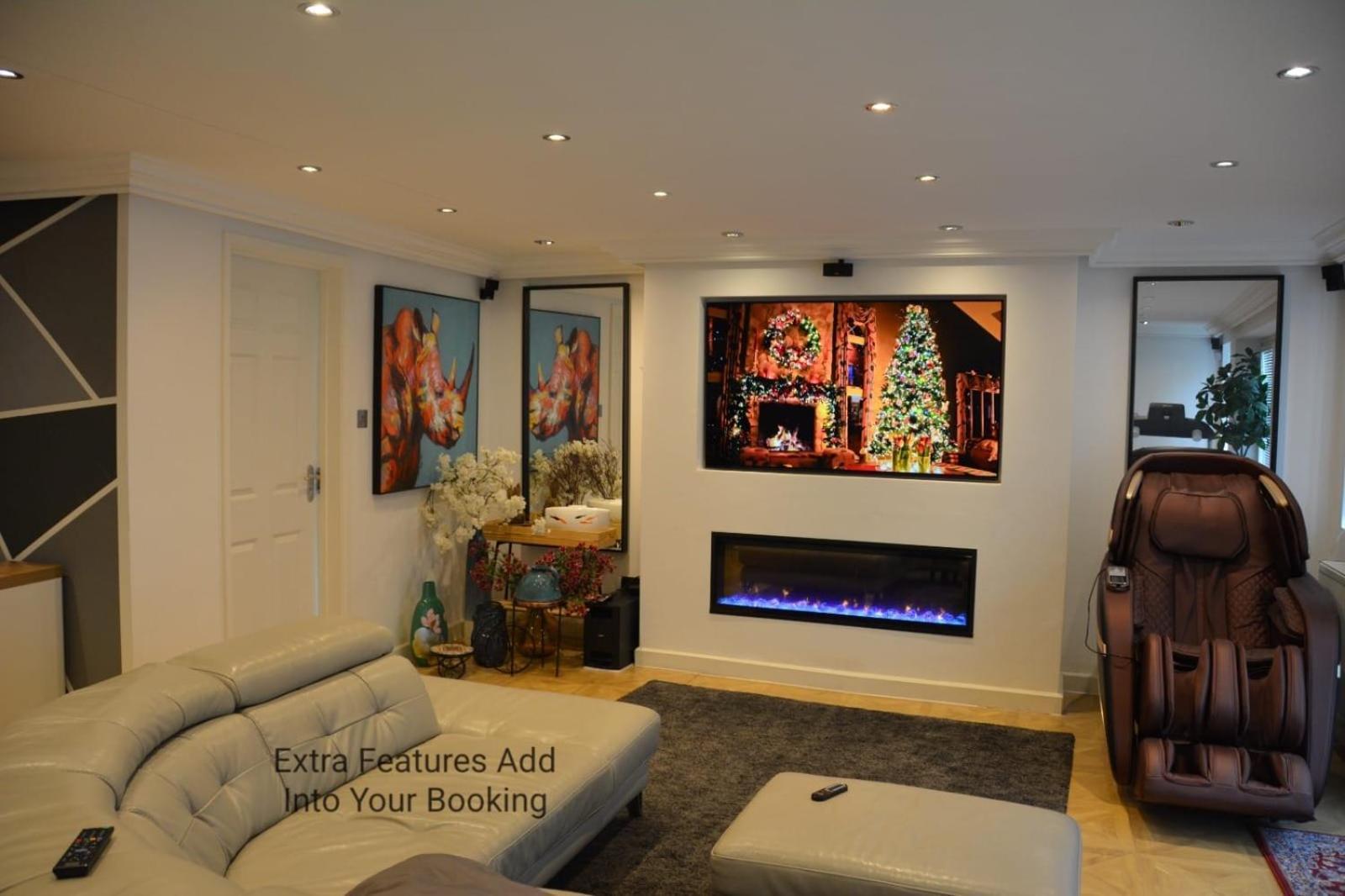 Cozy, Modern, Spacious 4 Bedroom House In London Romford Esterno foto