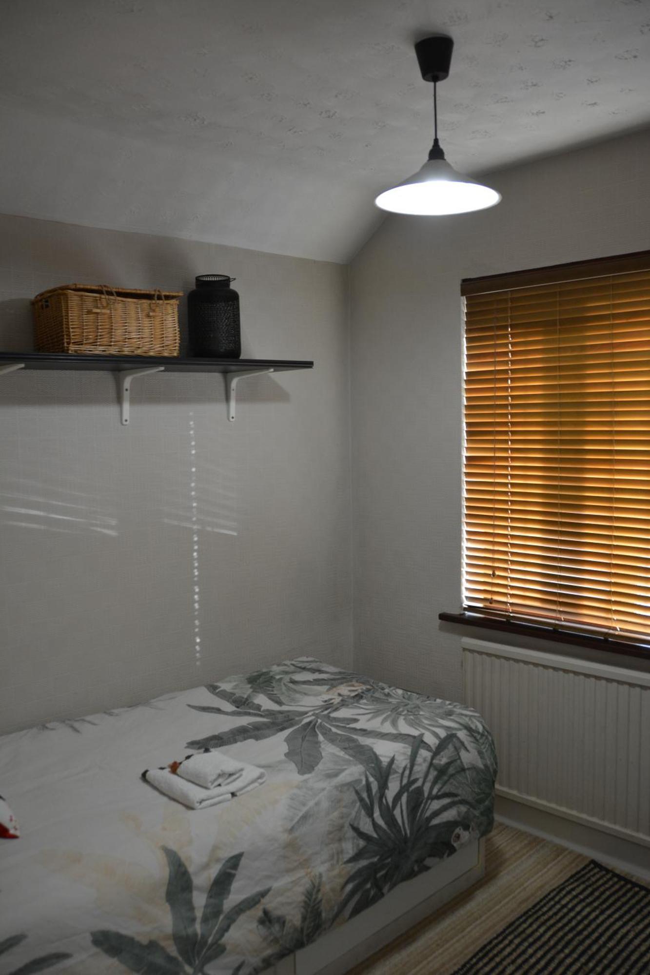 Cozy, Modern, Spacious 4 Bedroom House In London Romford Esterno foto