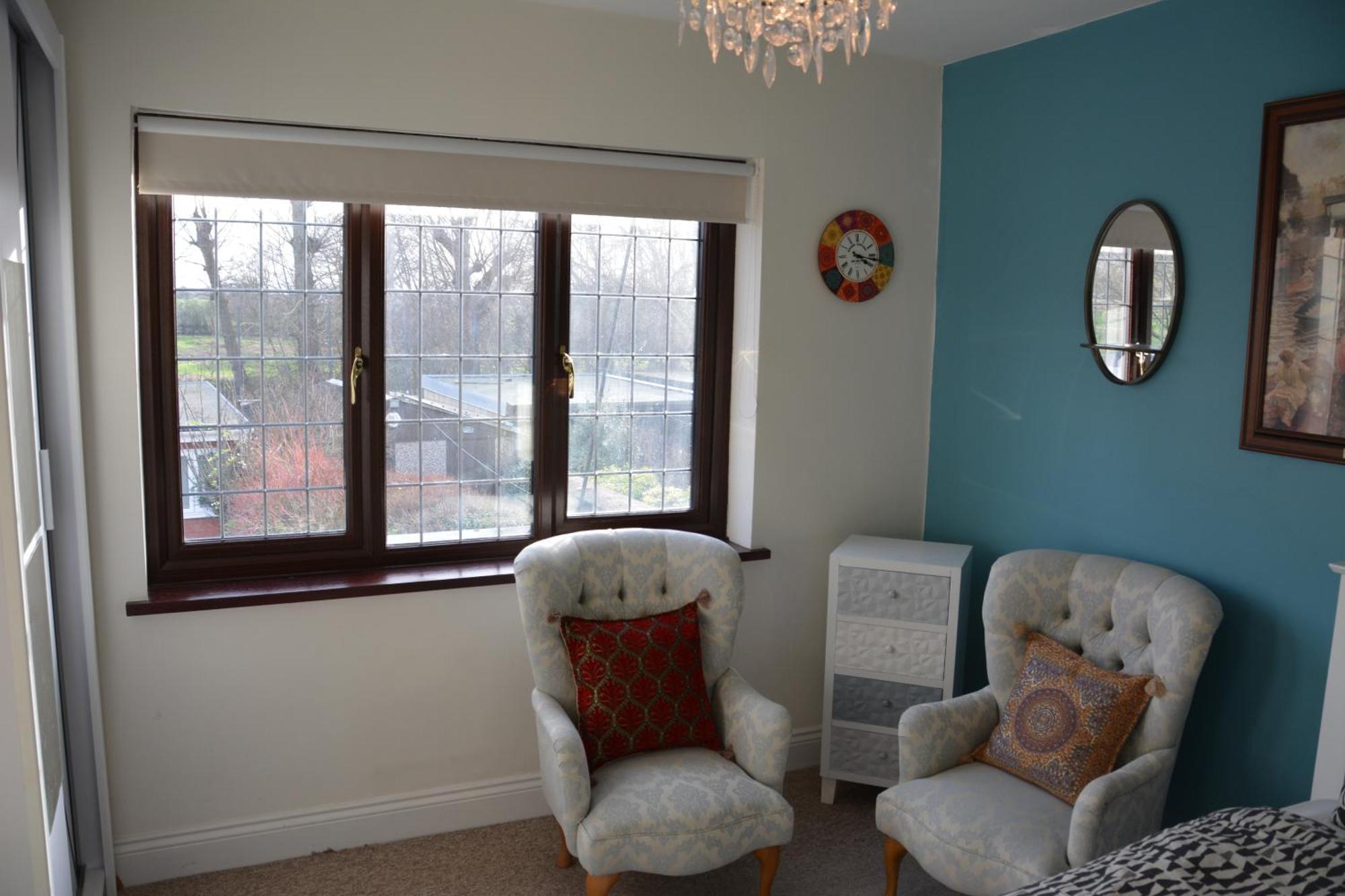 Cozy, Modern, Spacious 4 Bedroom House In London Romford Esterno foto