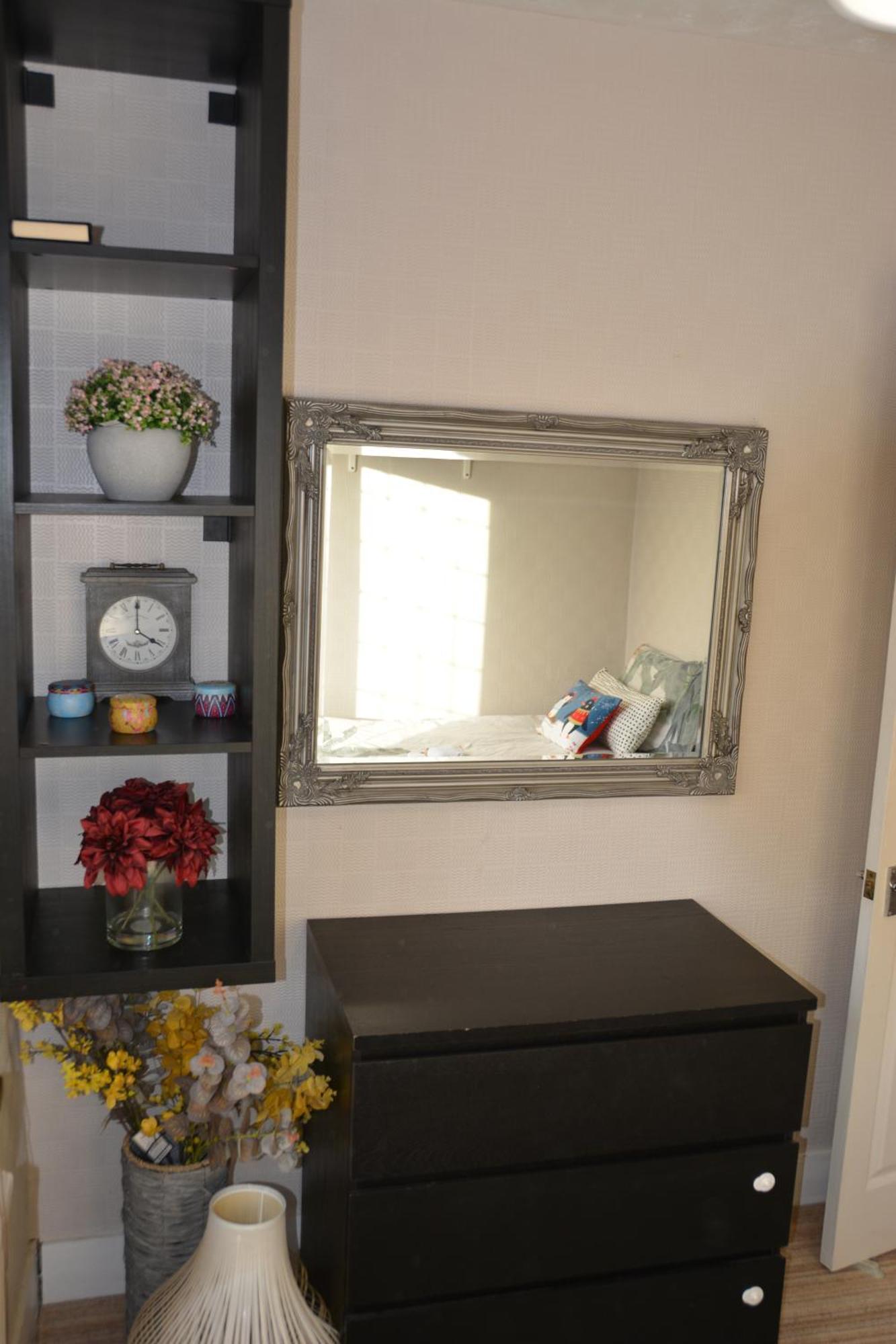 Cozy, Modern, Spacious 4 Bedroom House In London Romford Esterno foto