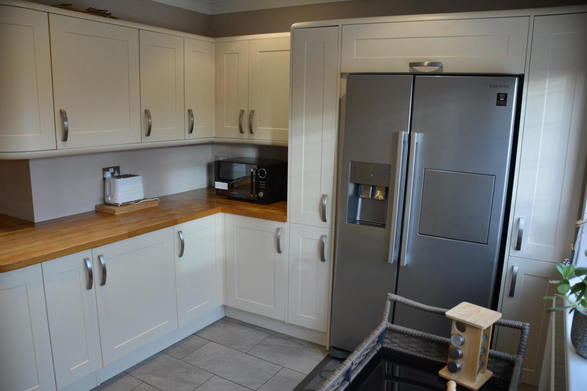 Cozy, Modern, Spacious 4 Bedroom House In London Romford Esterno foto